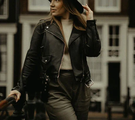 how-to-style-a-leather-biker-jacket-for-women-4